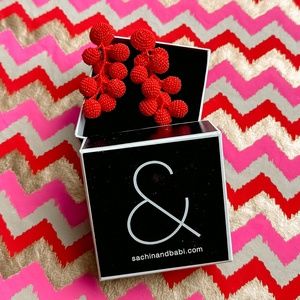 New In Box Sachin & Babi Coconut Beaded Cluster Earrings